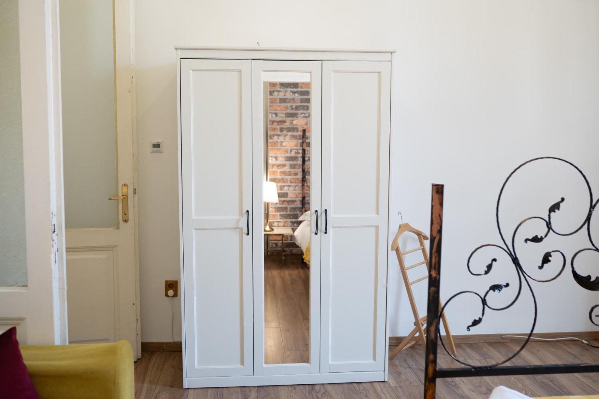 Cozy Spacious 5 Star Accommodation In The Heart Of Historic Center Cluj-Napoca Exterior photo