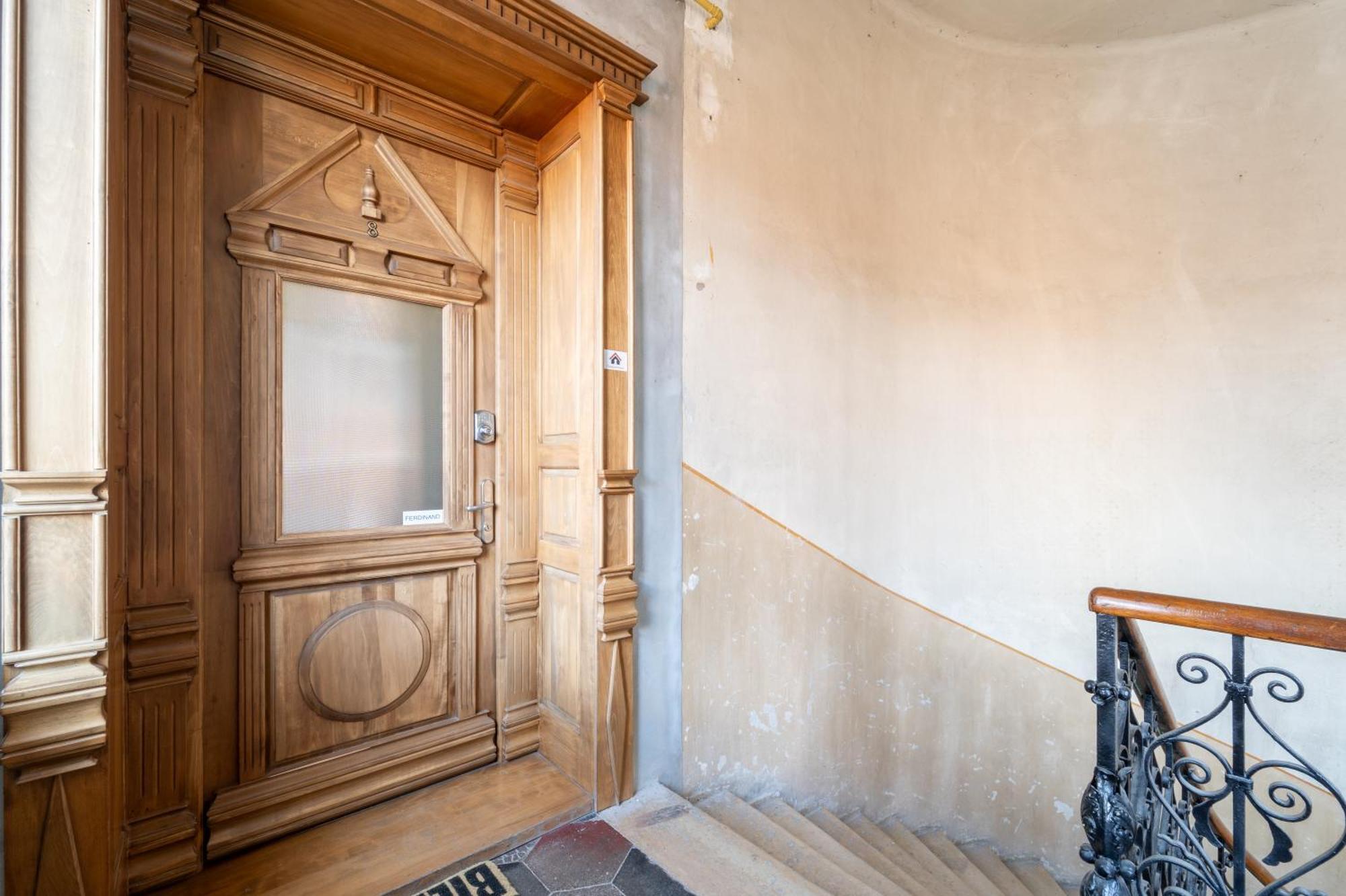 Cozy Spacious 5 Star Accommodation In The Heart Of Historic Center Cluj-Napoca Exterior photo